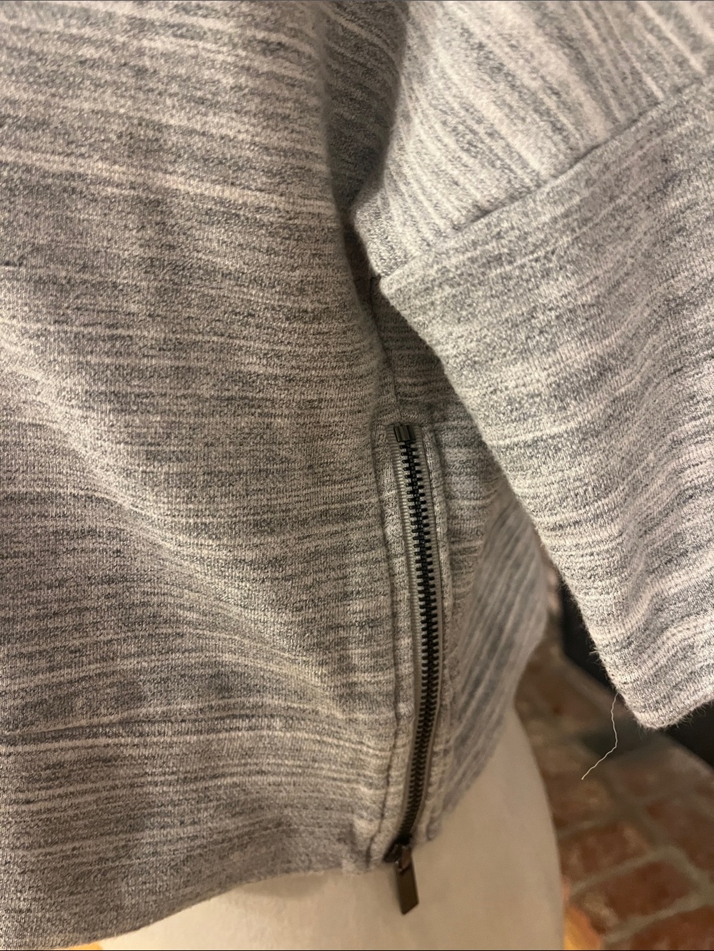 10 Crosby Derek Lam Gray Striped Short-Sleeve Knit Top - Picture 4 of 6